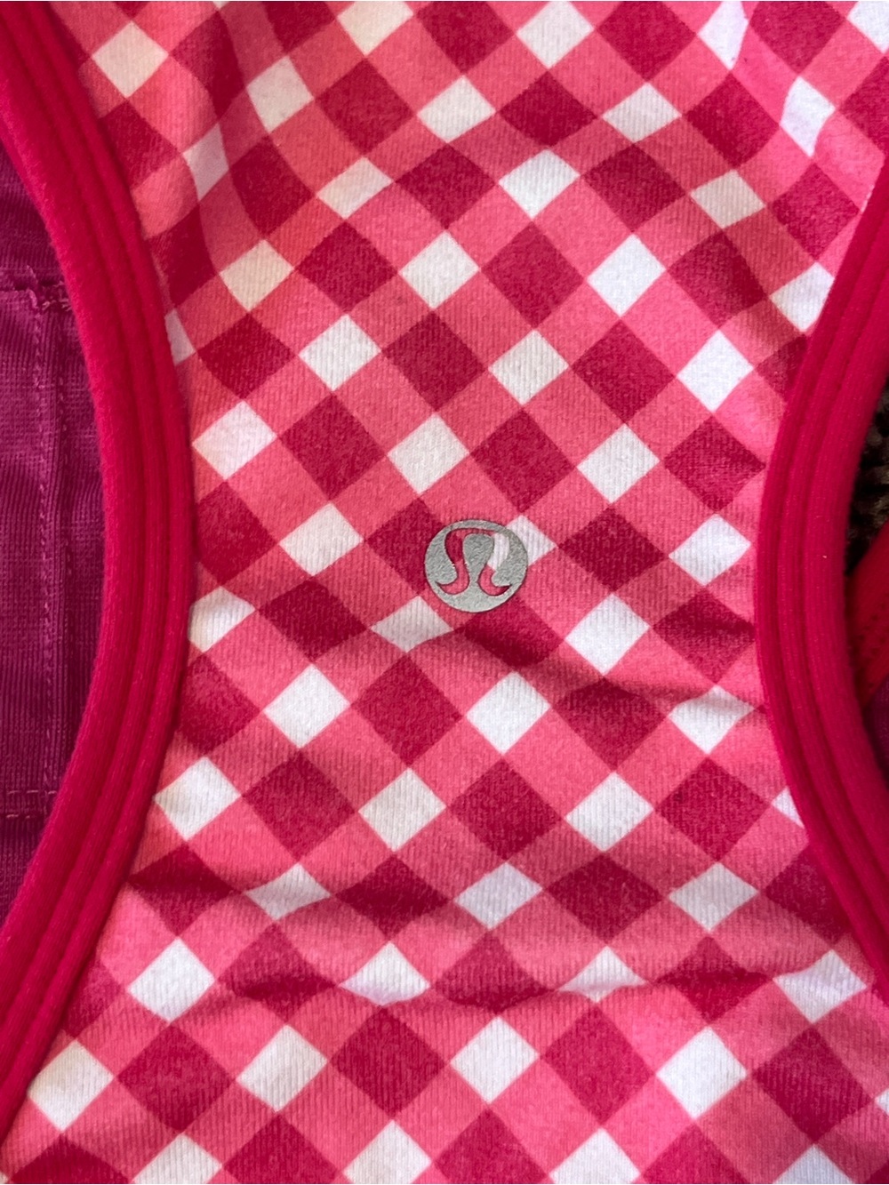 lululemon athletica Deep V Pink Gingham Sports Bra Size 6 - Picture 6 of 6